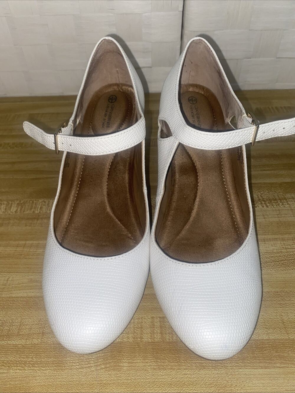 Gianni Bernini Velmah White Leather Heels Pumps Women's Size 9M